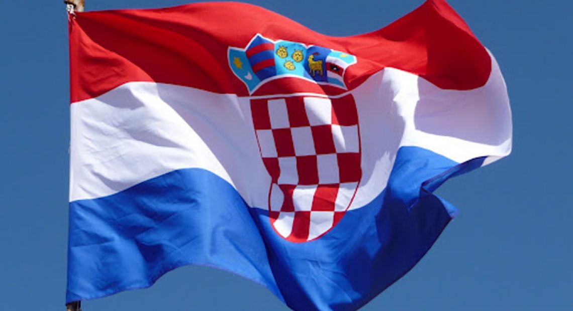 Hrvatska-zastava_02.jpg