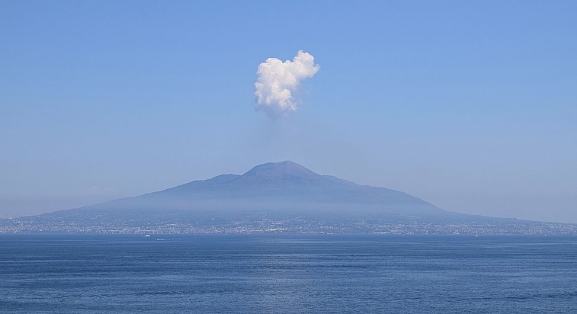 vesuvius-2887874_960_720.jpg